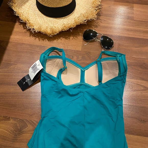 Last day to buy! La Blanca swim - Picture 4 of 8